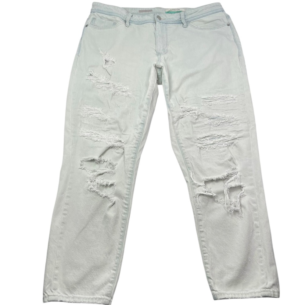 Anthropologie Plus Pilcro Destroyed Mid-Rise Slim Boyfriend Jeans Light Wash 16W